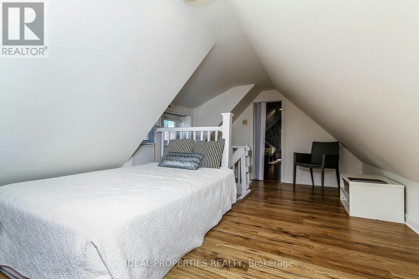2-185 Louisa Street, Ottawa, ON, K1R 6Y9 - 6