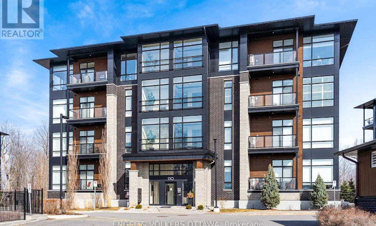 402-110 Cortile Private