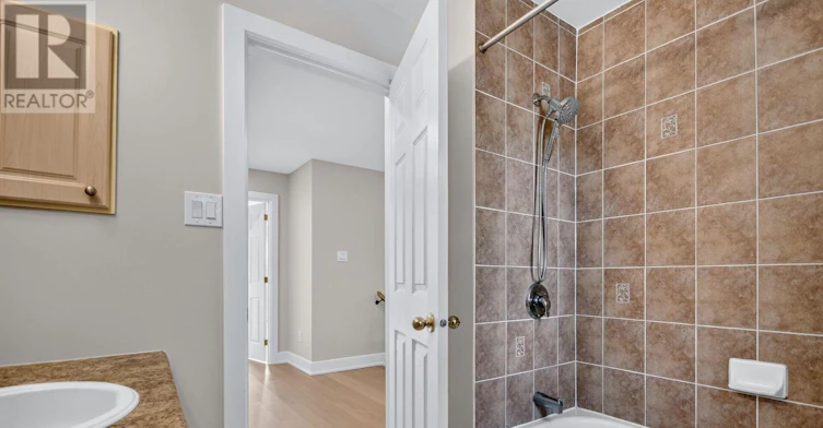 97 Black Bear Way, Ottawa, ON, K2S 2G6 - 12