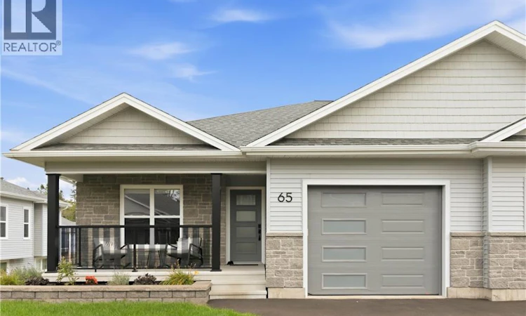 65 Rosebank Crescent