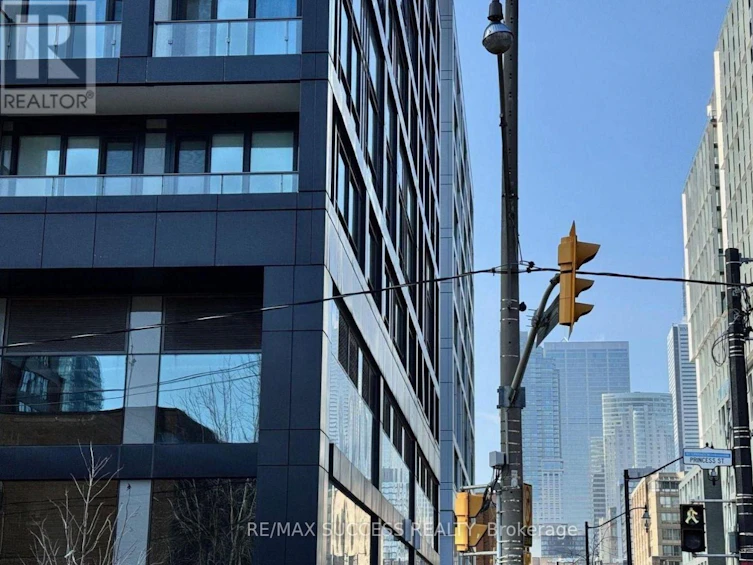 1925A-70 Princess Street, Toronto, ON, M5A 0X6 - 4