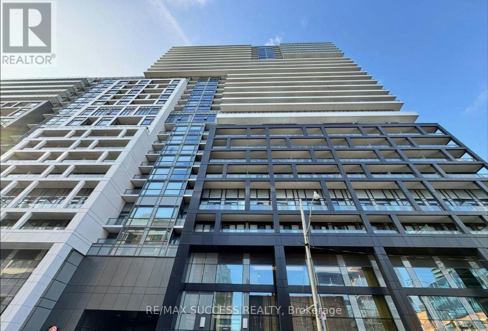 1925A-70 Princess Street, Toronto, ON, M5A 0X6 - 2