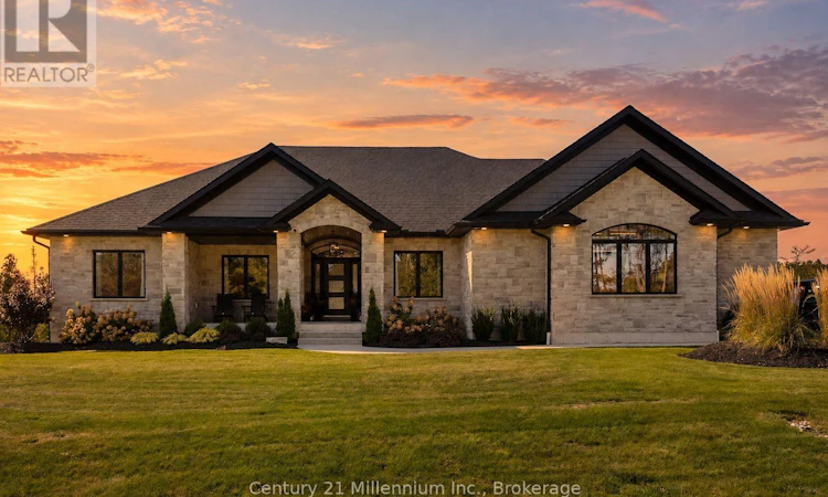 150 Louise Creek Crescent