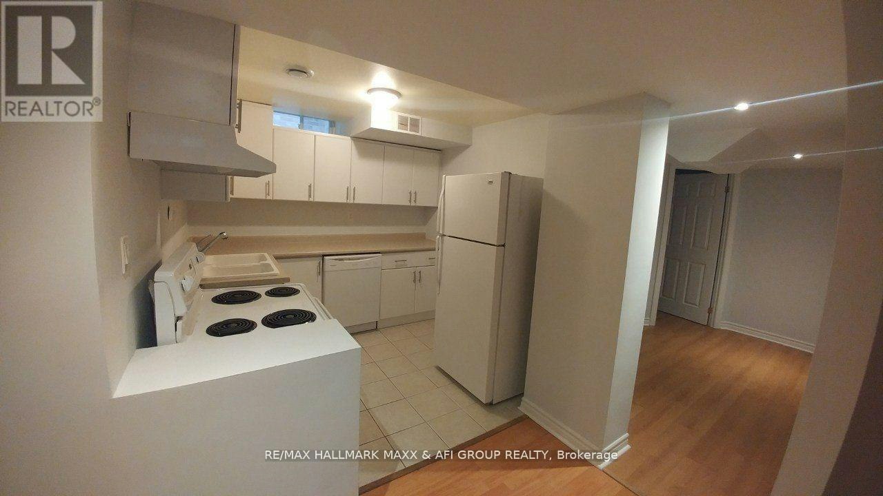 BSMT-460 Menczel Crescent, Newmarket, ON, L3X 2P6 - 4