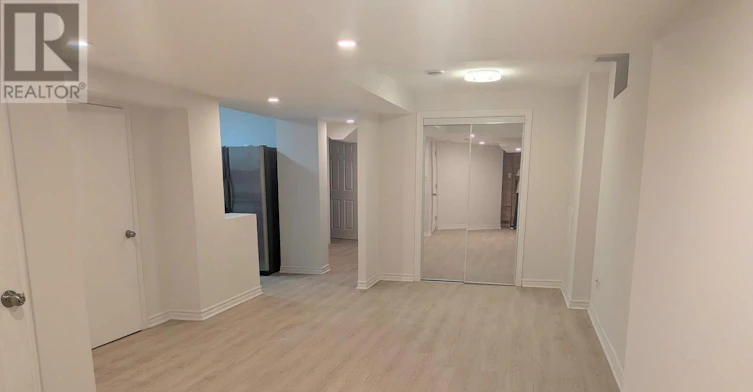 BSMT-460 Menczel Crescent, Newmarket, ON, L3X 2P6 - 3
