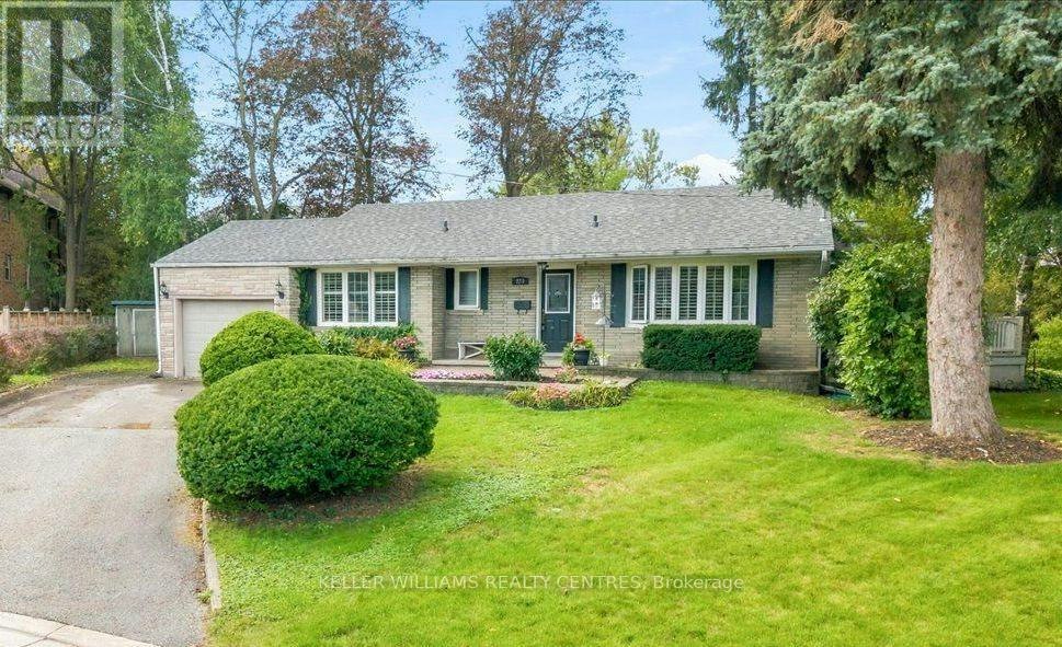 228 Kathryn Crescent, Newmarket, ON, L3Y 1M1