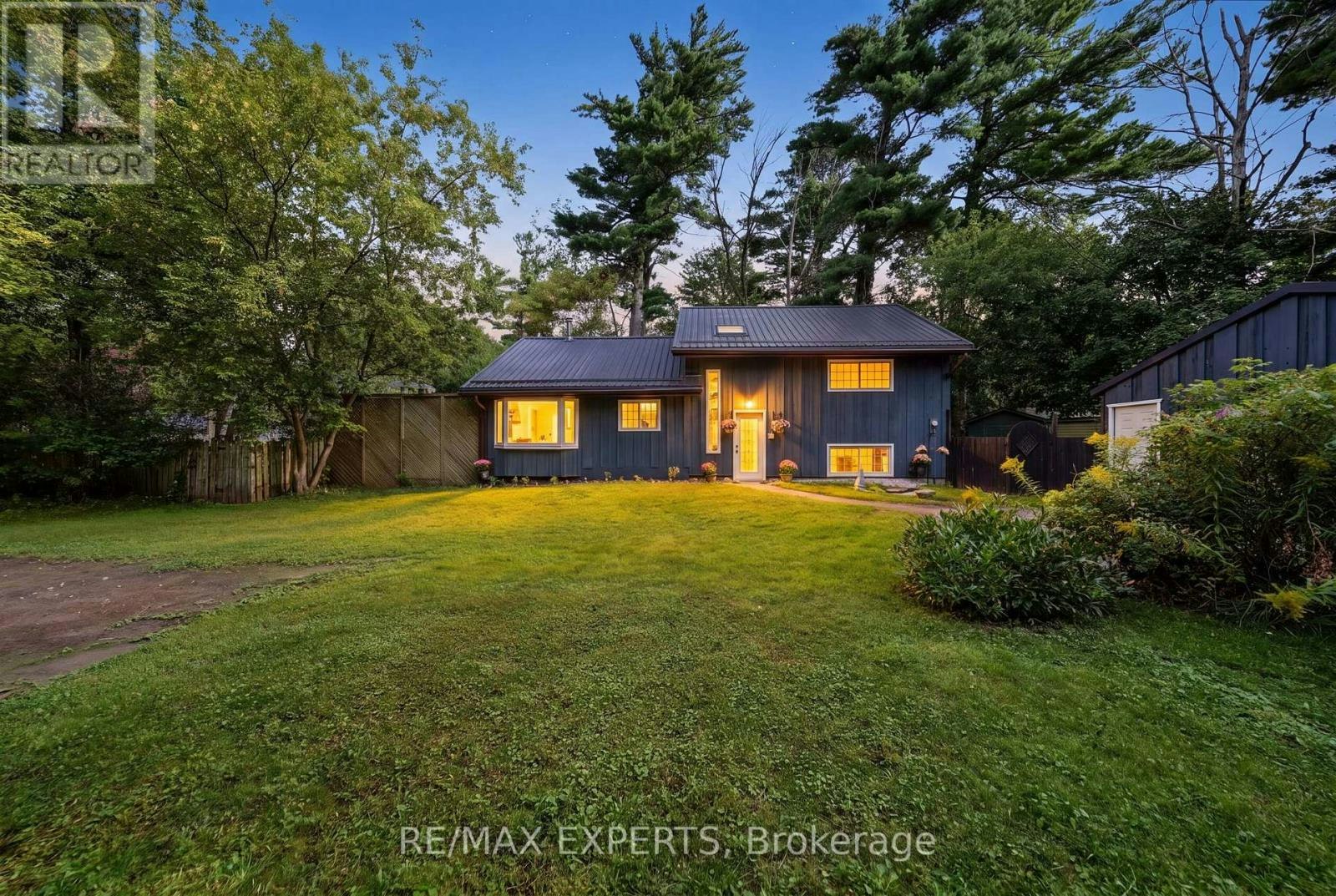 1805 Saint John's Road, Innisfil, ON, L9S 1T4