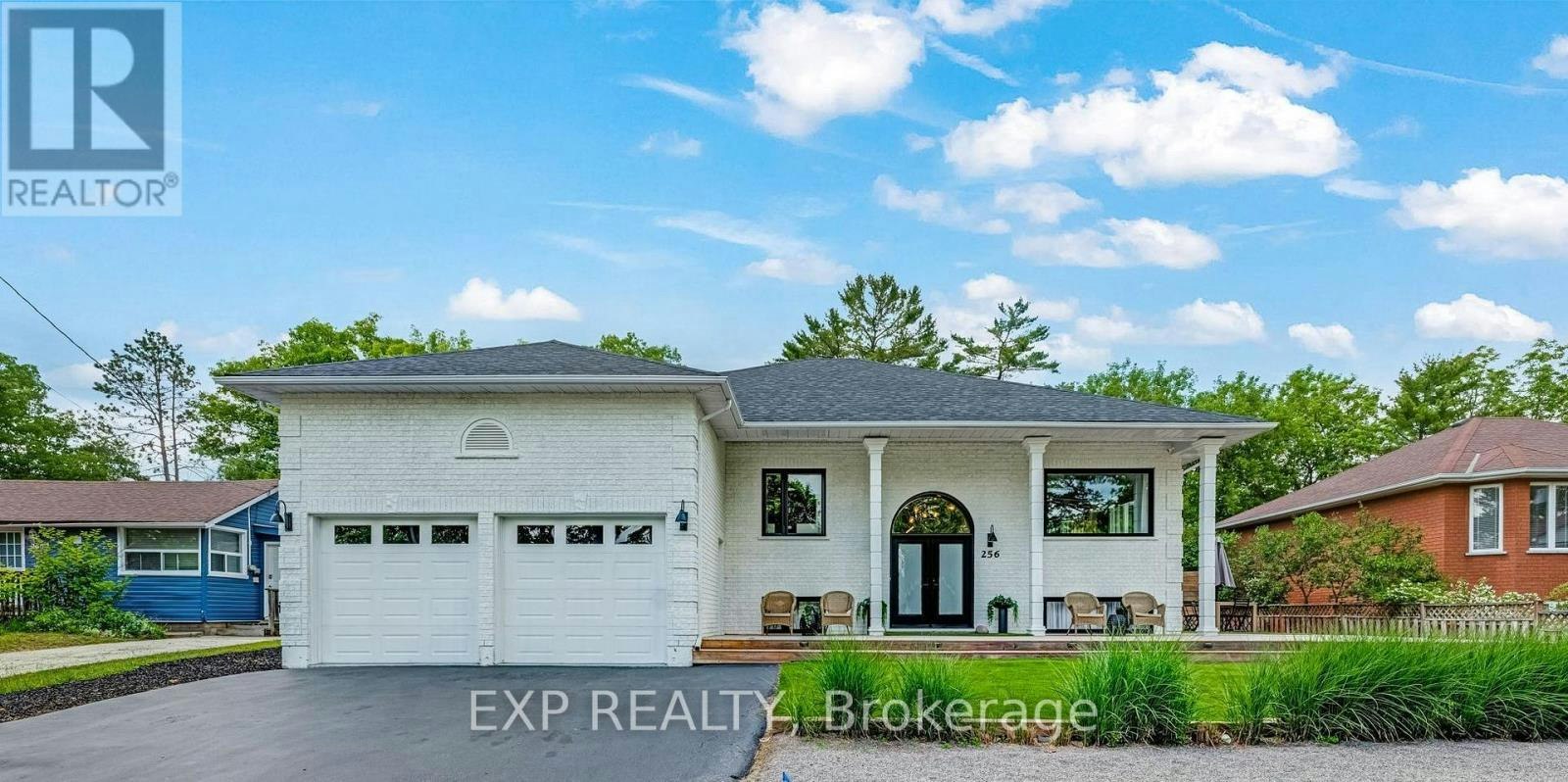 256 Old Mosley Street, Wasaga Beach, ON, L9Z 2J2