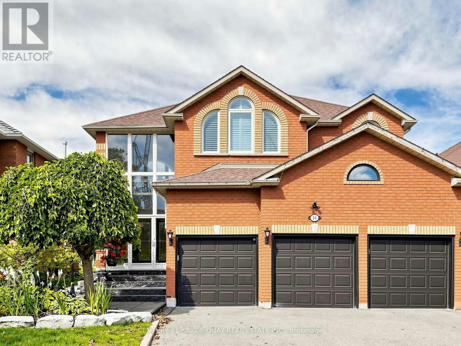 34 Looker Drive, Barrie, ON, L4N 7V3