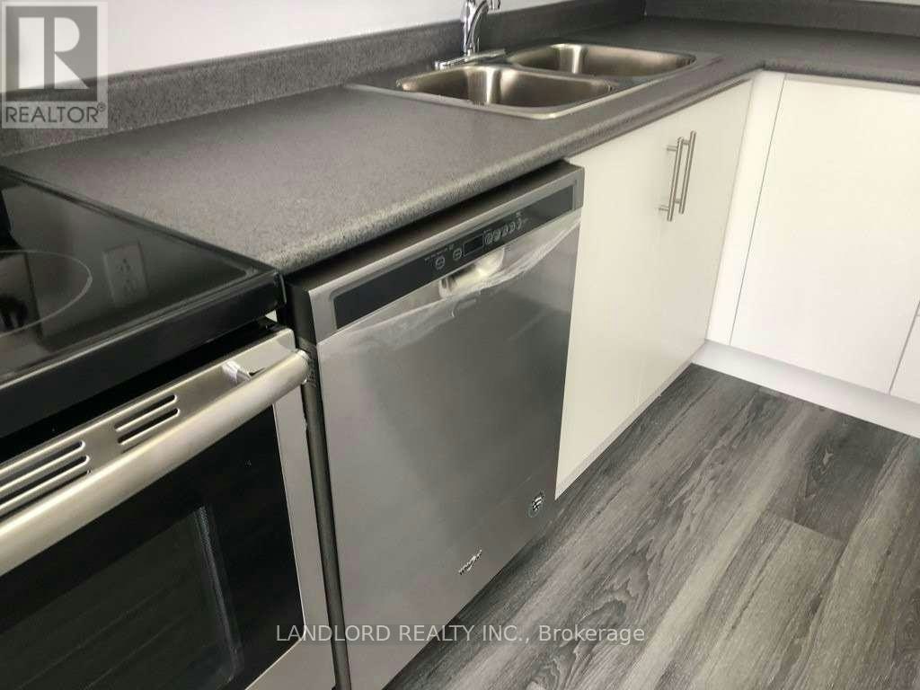 405-3590 Kaneff Crescent, Mississauga, ON, L5A 3X3 - 13