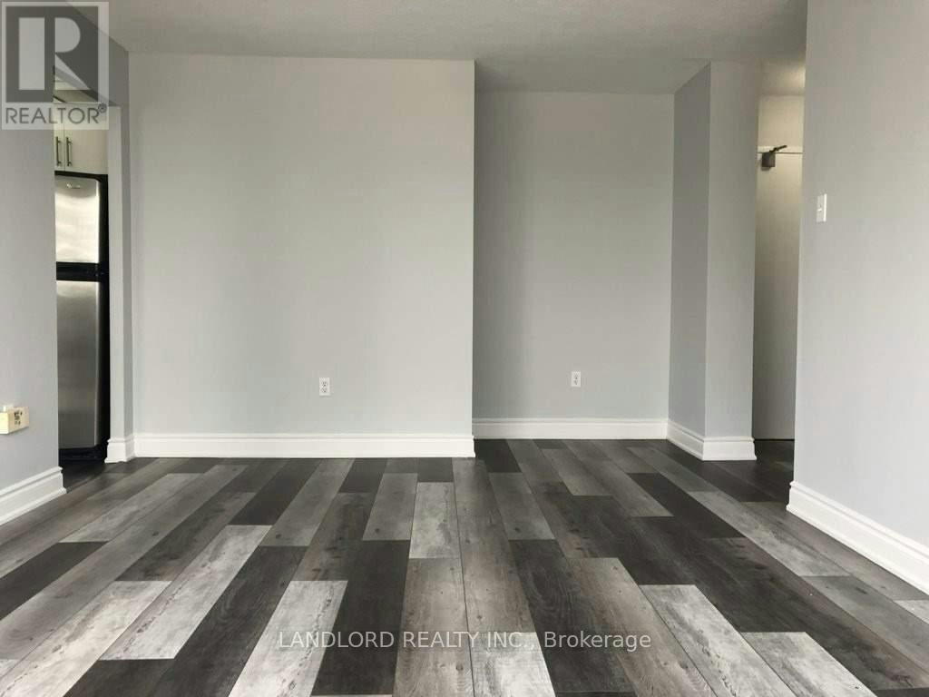 405-3590 Kaneff Crescent, Mississauga, ON, L5A 3X3 - 6