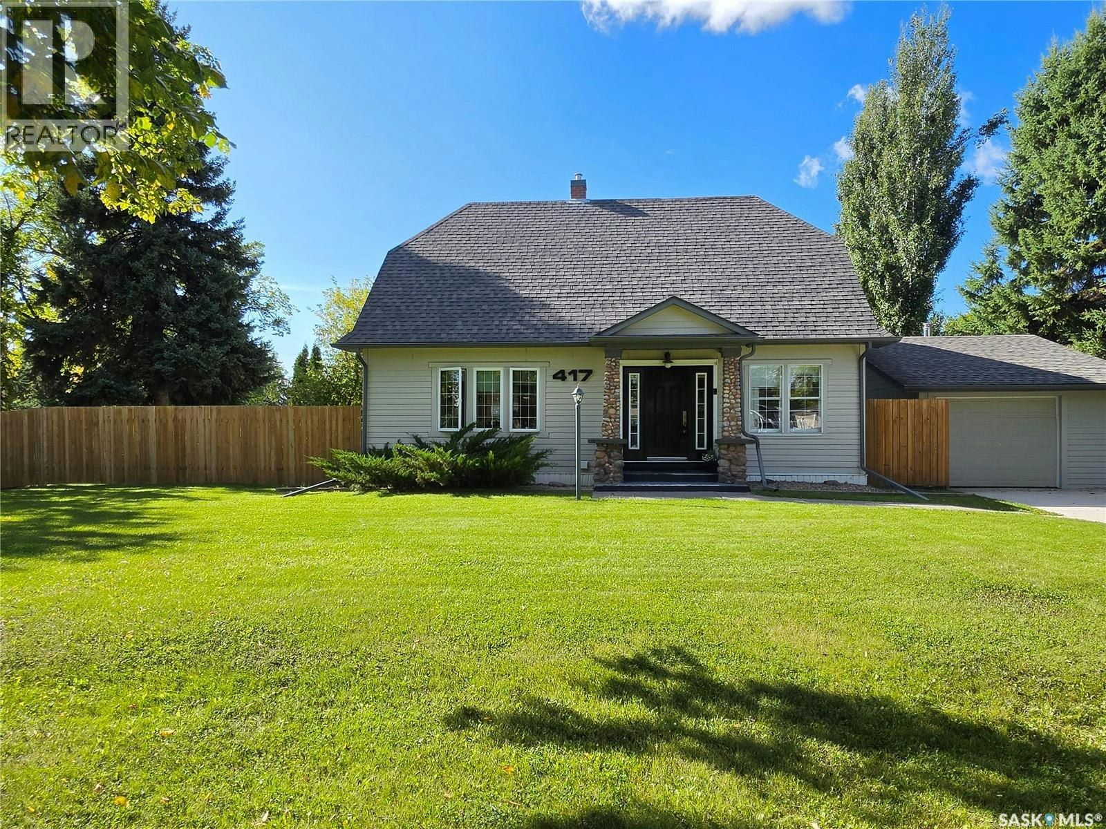 417 Centre Street, Meadow Lake, SK, S9X 1E5