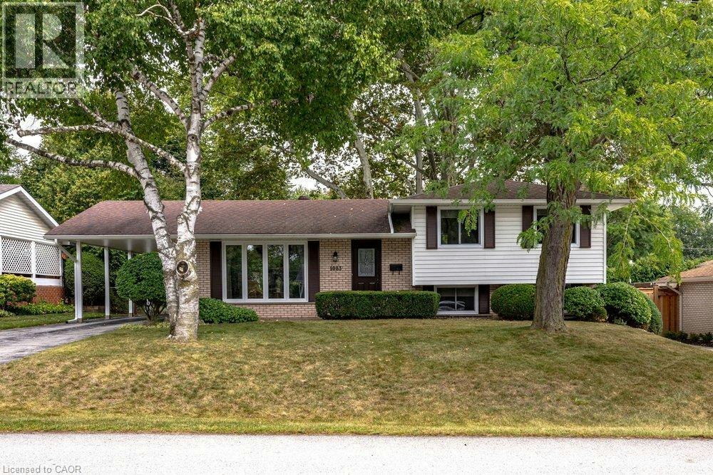 1083 Manorwood Drive, Burlington, ON, L7T 2L9