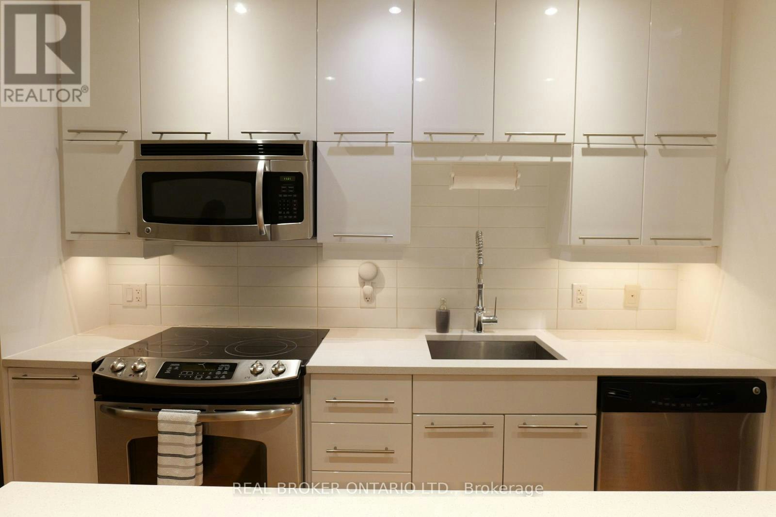 302-101 Richmond Road, Ottawa, ON, K1Z 0A6 - 5