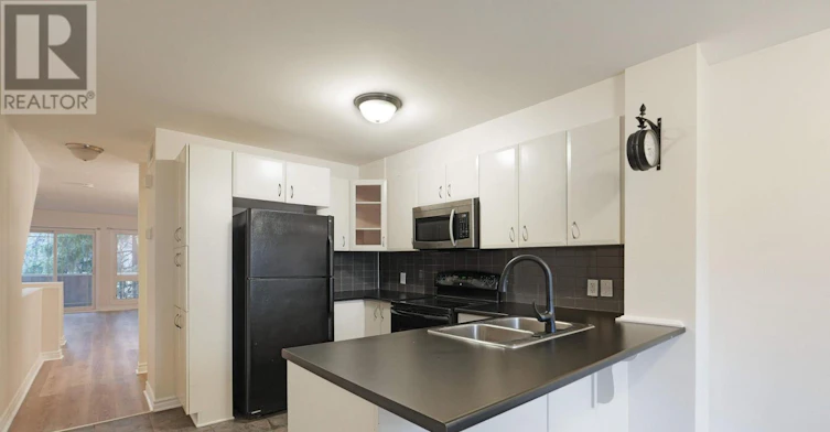 14-201 Paseo Private, Ottawa, ON, K2G 4N7 - 2