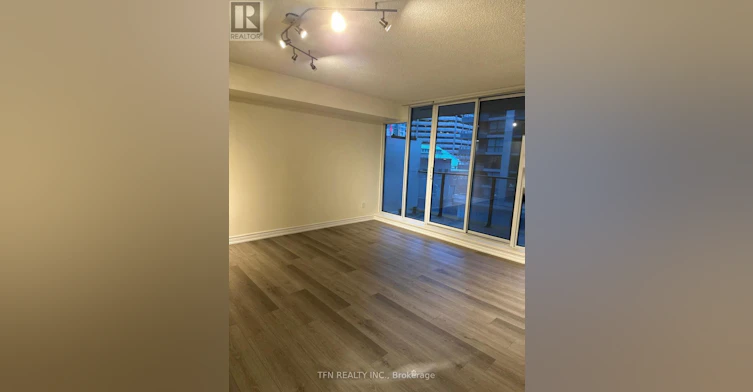 636-111 Elizabeth Street, Toronto, ON, M5G 1P7 - 8