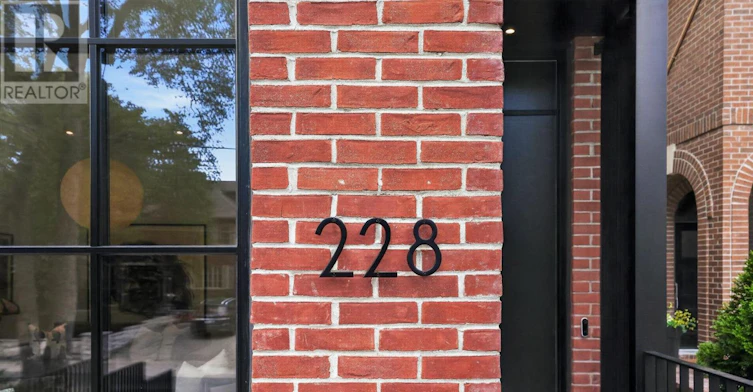 228 Glen Road, Toronto, ON, M4W 2X3 - 4