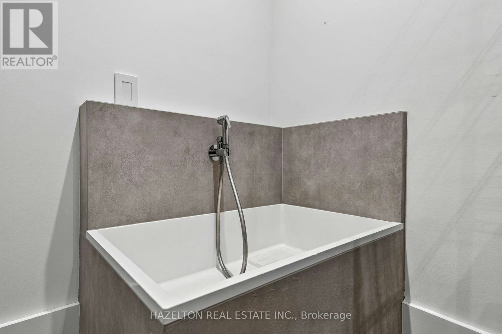 228 Glen Road, Toronto, ON, M4W 2X3 - 29