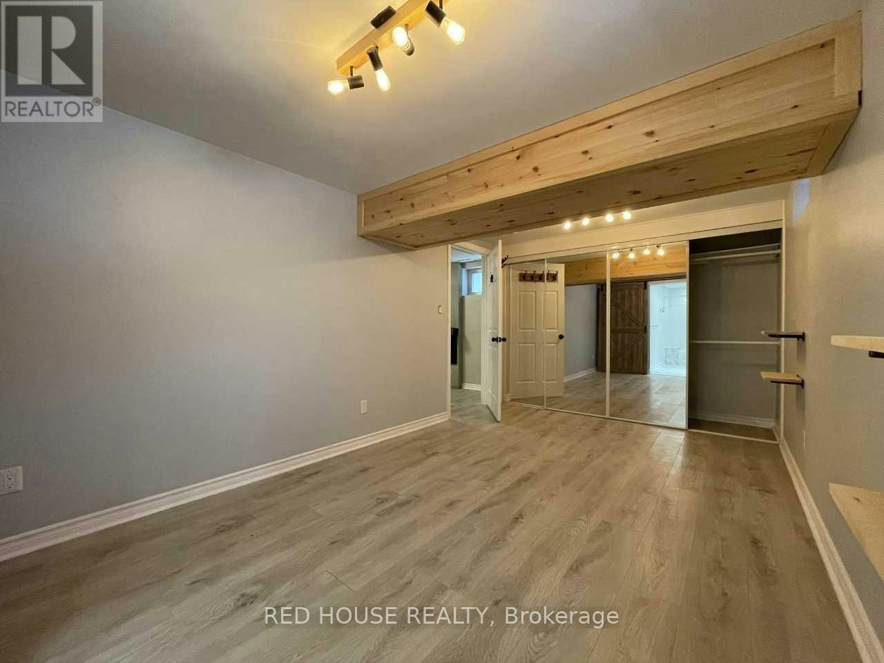 LOWER-69 Simpson Road, Newmarket, ON, L3Y 5E5 - 5