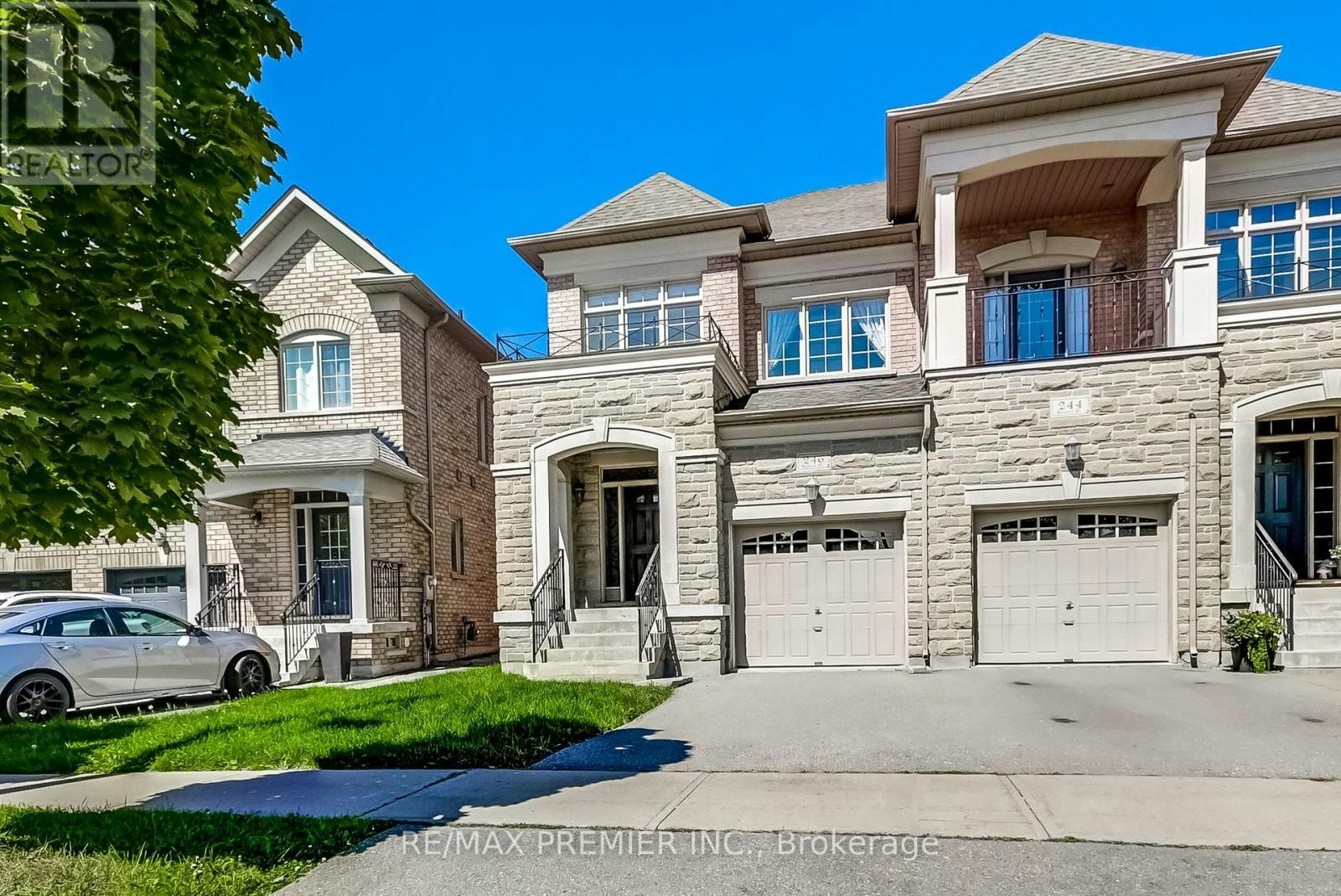 246 Hansard Drive, Vaughan, ON, L4H 0W1 - 2