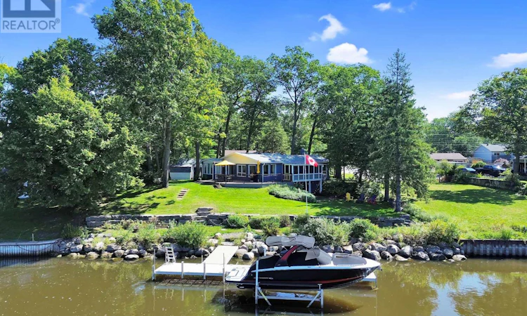 68 Edgewater Road