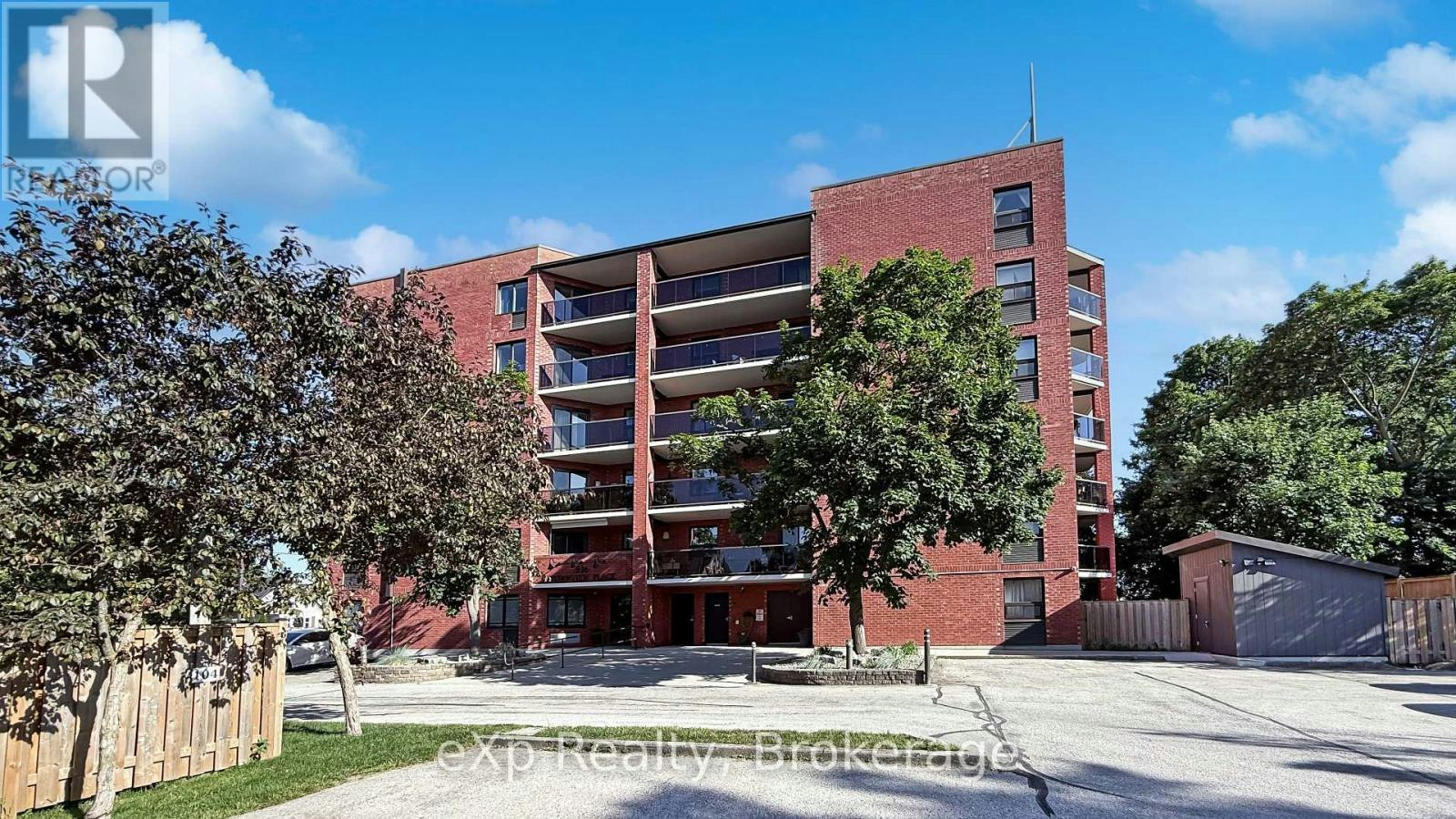604-536 11th Avenue, Hanover, ON, N4N 2S4