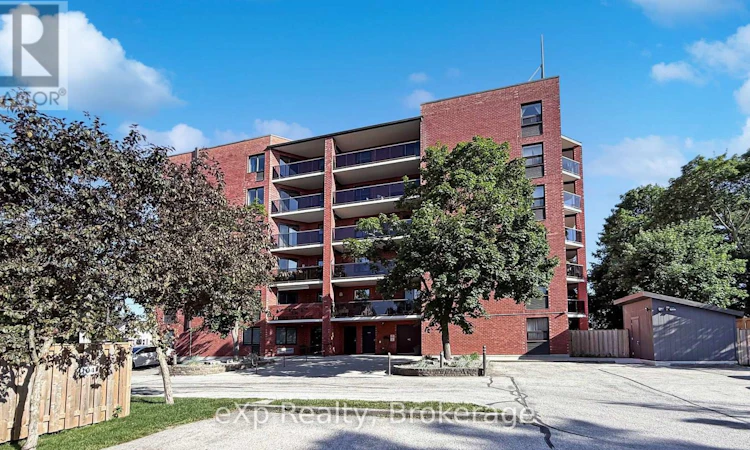 604-536 11th Avenue