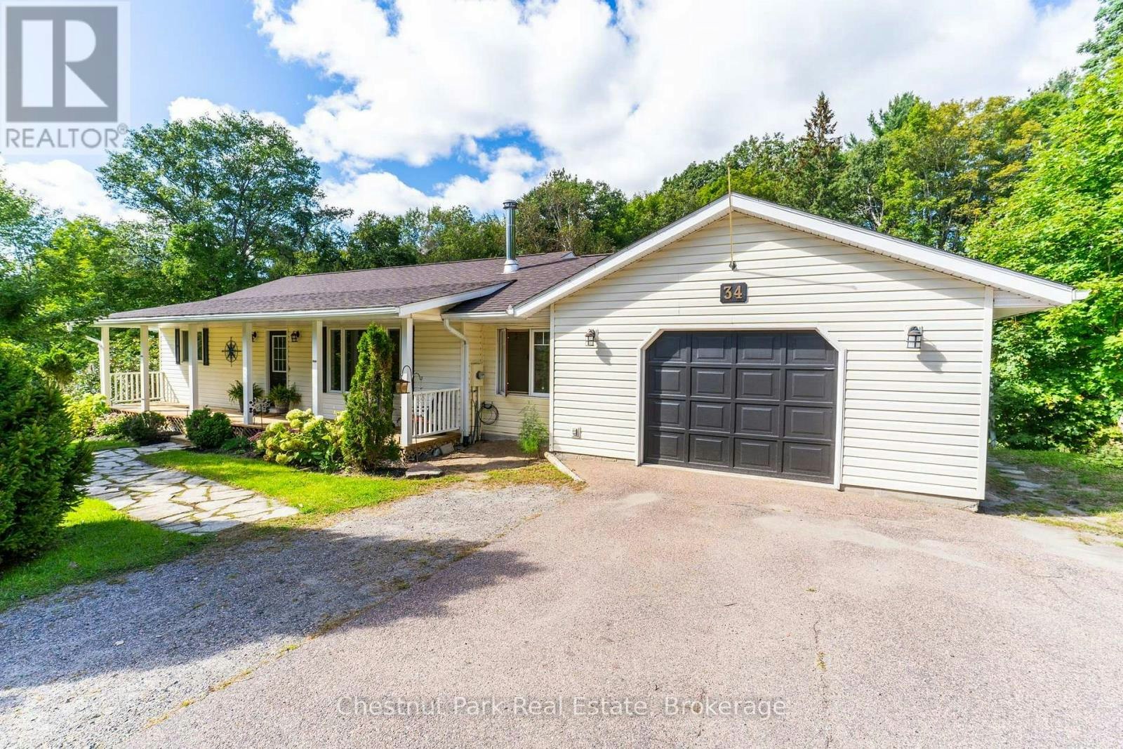 34 Glendale Road, Bracebridge, ON, P1L 1B3