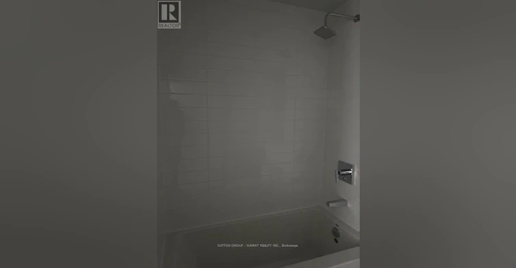 319-430 Square One Drive, Mississauga, ON, L5B 0R7 - 4