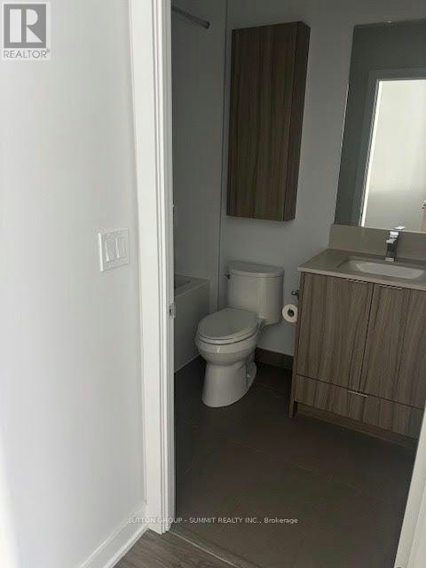 319-430 Square One Drive, Mississauga, ON, L5B 0R7