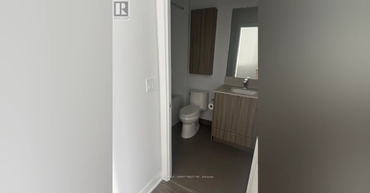 319-430 Square One Drive, Mississauga, ON, L5B 0R7