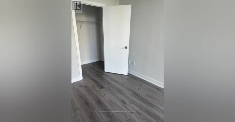319-430 Square One Drive, Mississauga, ON, L5B 0R7 - 5