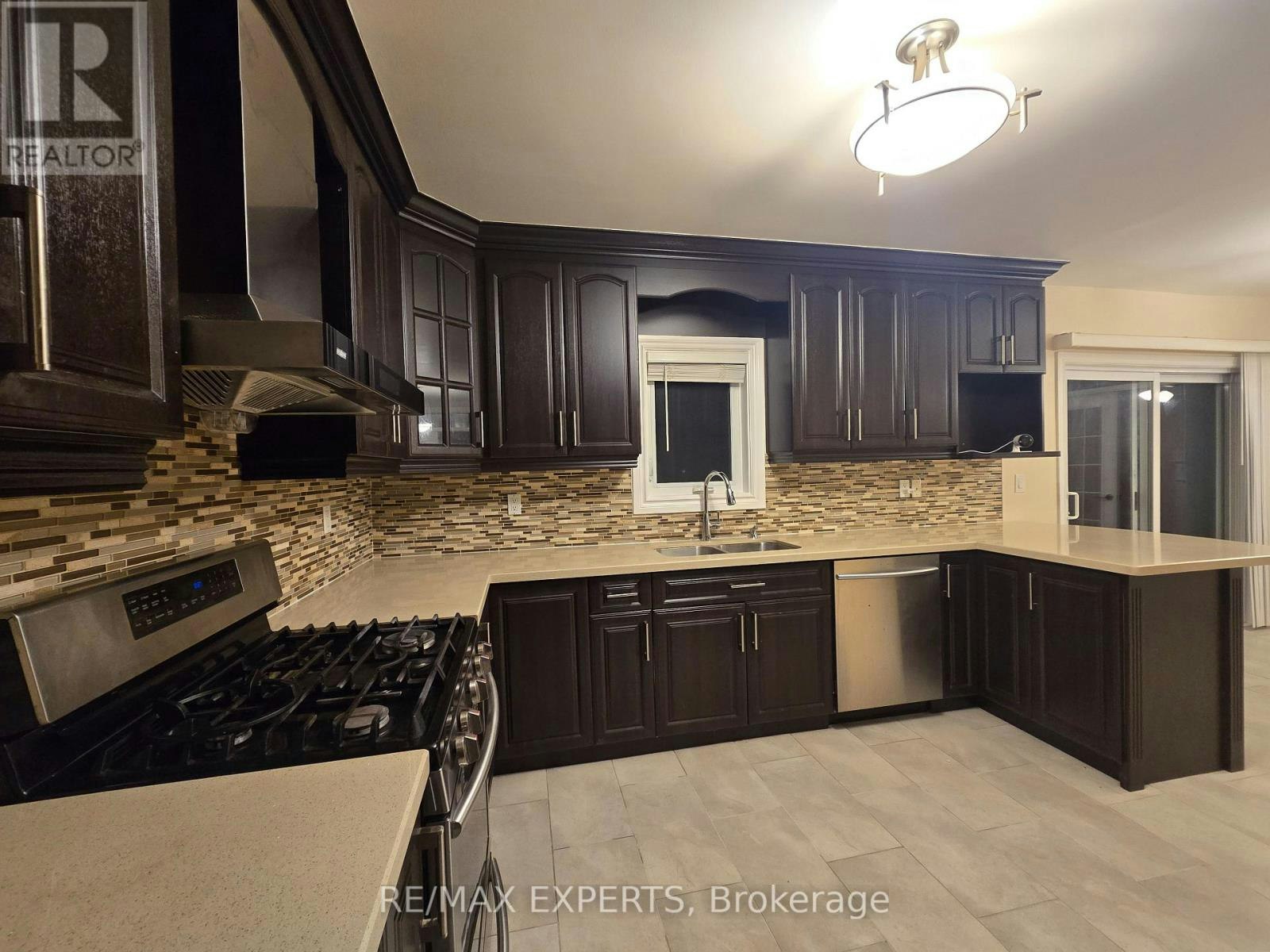 48 Dunvegan Crescent, Brampton, ON, L7A 2Y2 - 14