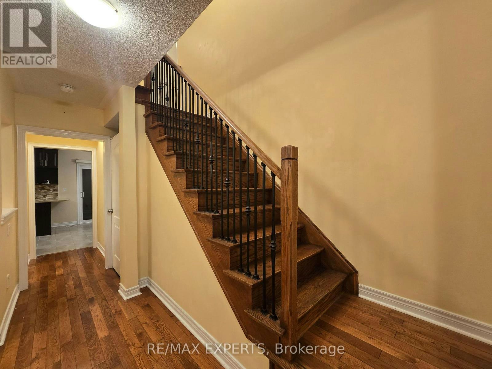 48 Dunvegan Crescent, Brampton, ON, L7A 2Y2 - 3