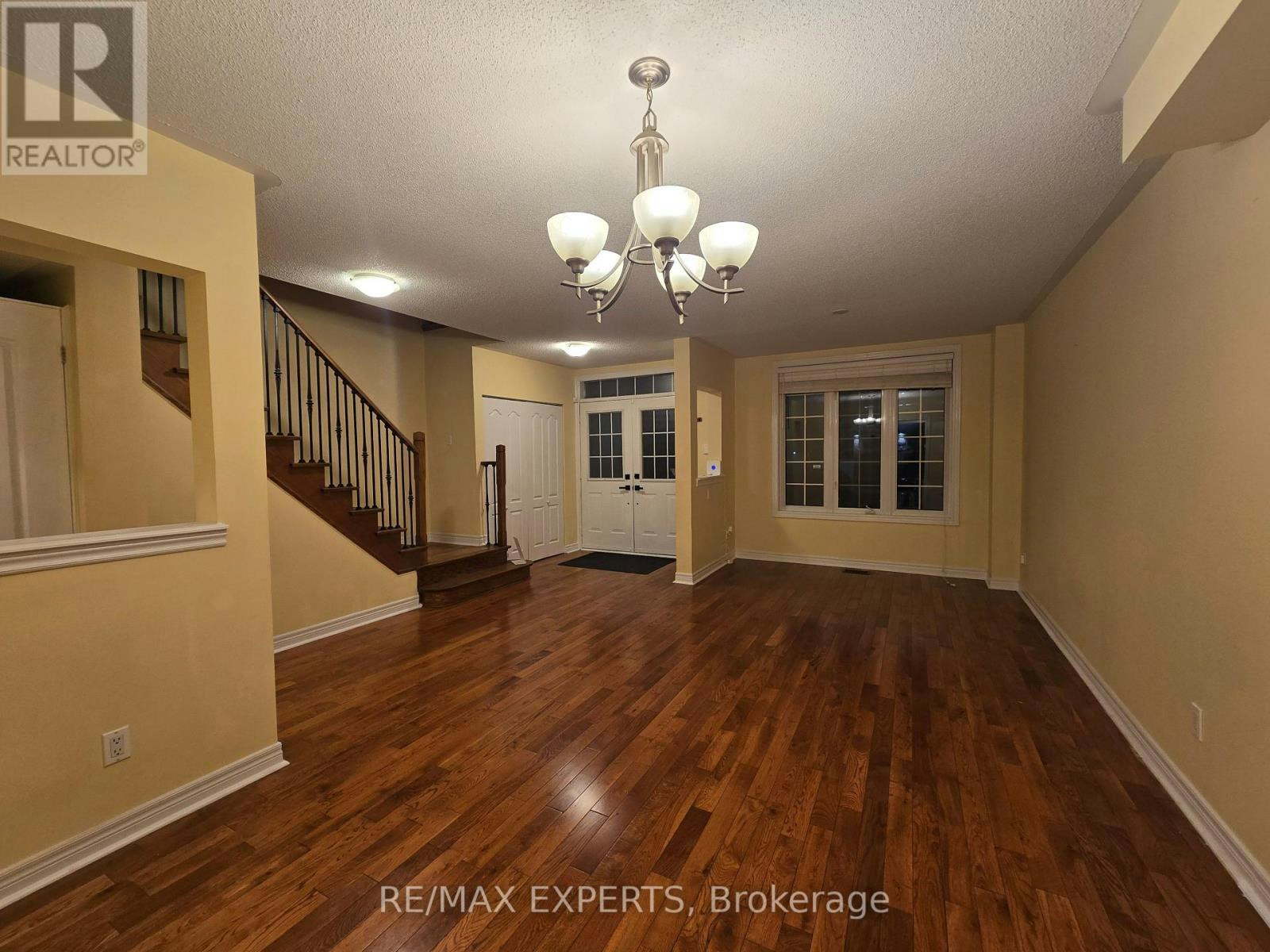 48 Dunvegan Crescent, Brampton, ON, L7A 2Y2 - 4