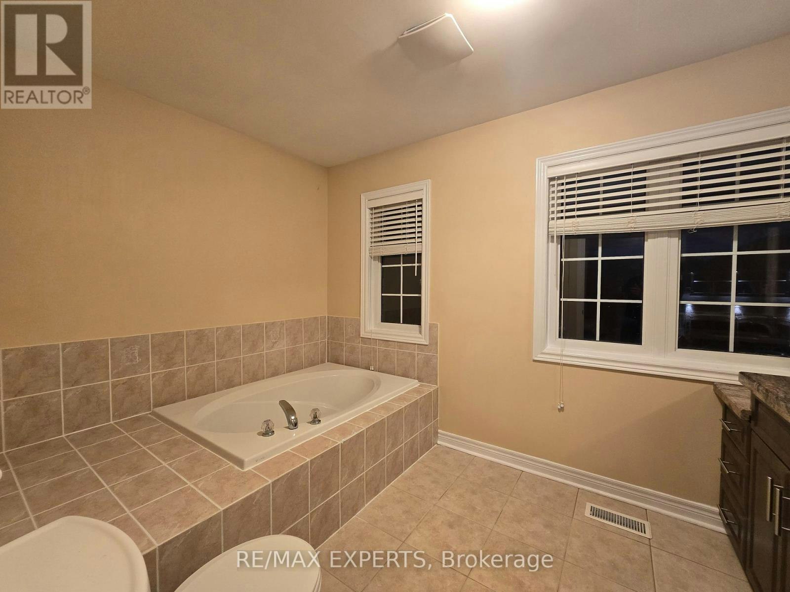48 Dunvegan Crescent, Brampton, ON, L7A 2Y2 - 29