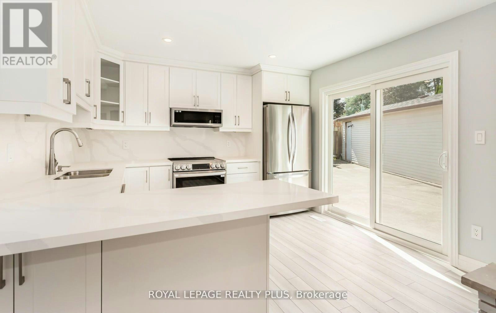 REAR-2844 Kingsberry Crescent, Mississauga, ON, L5B 2K9 - 10