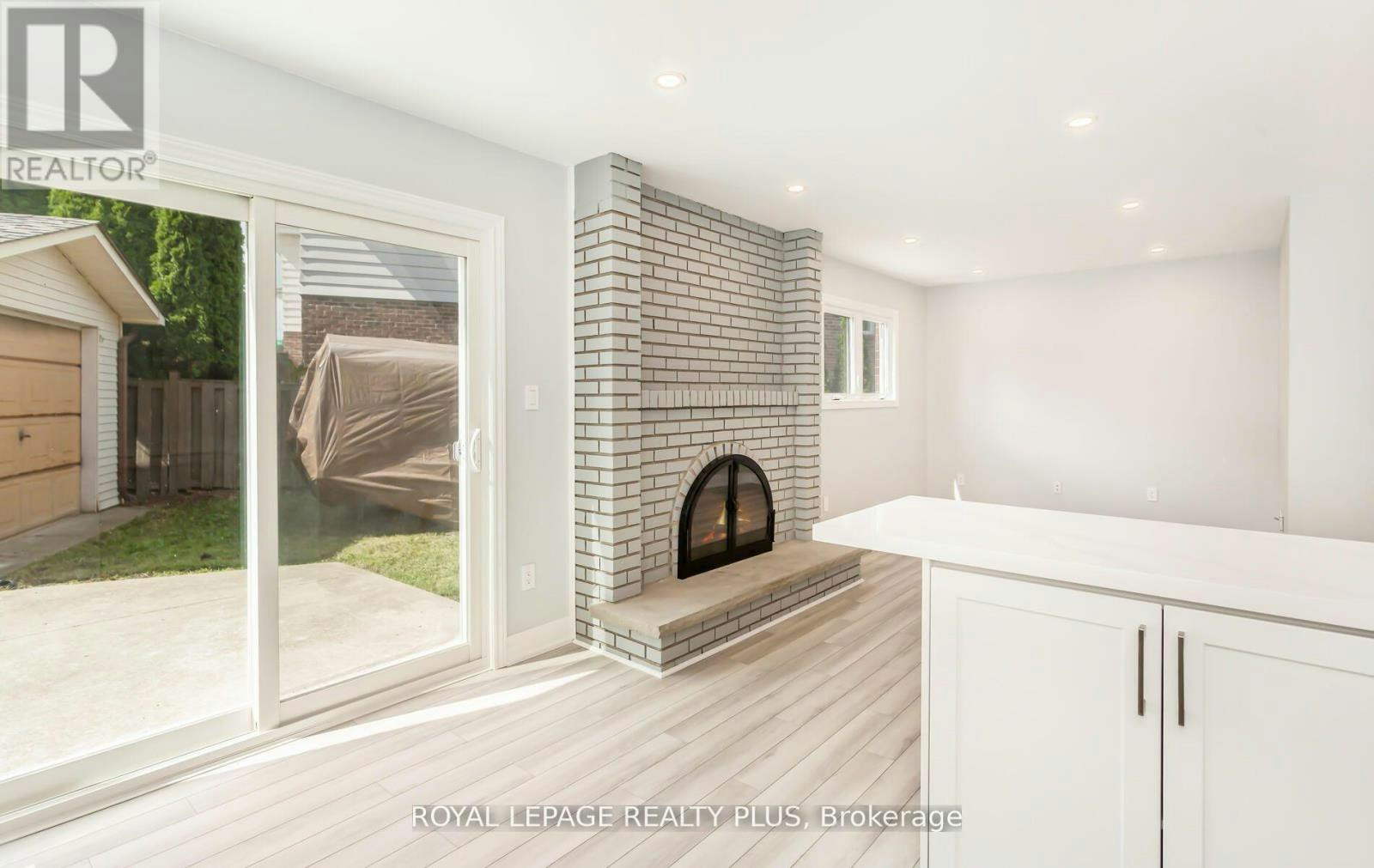 REAR-2844 Kingsberry Crescent, Mississauga, ON, L5B 2K9 - 14