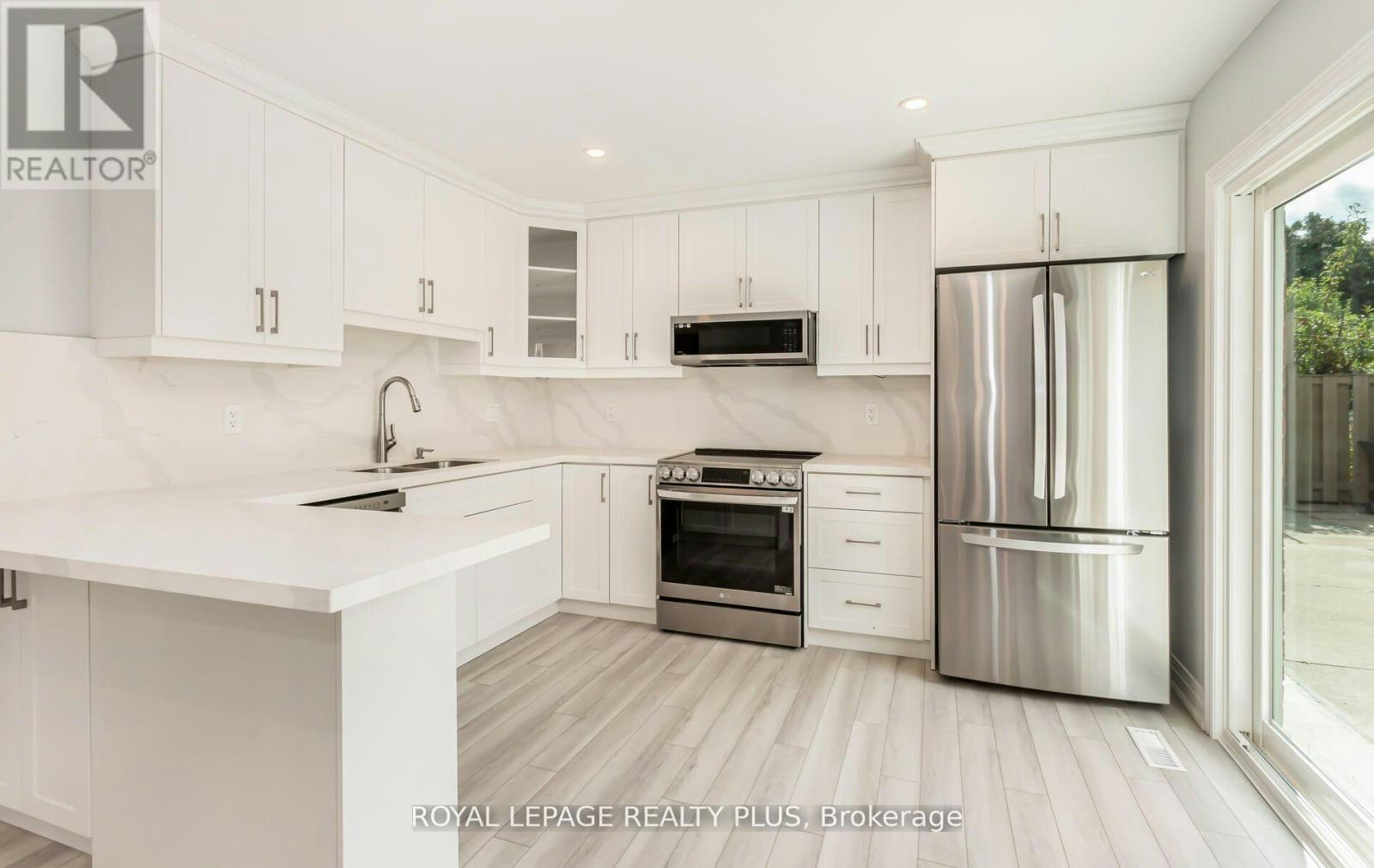 REAR-2844 Kingsberry Crescent, Mississauga, ON, L5B 2K9 - 11
