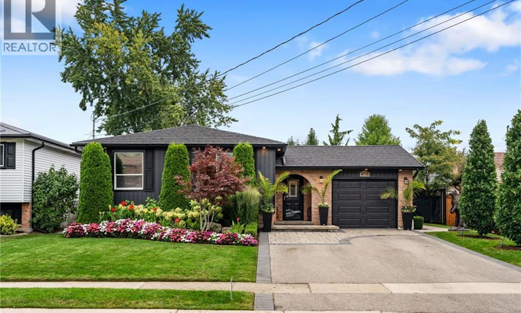 325 Maccrae Drive