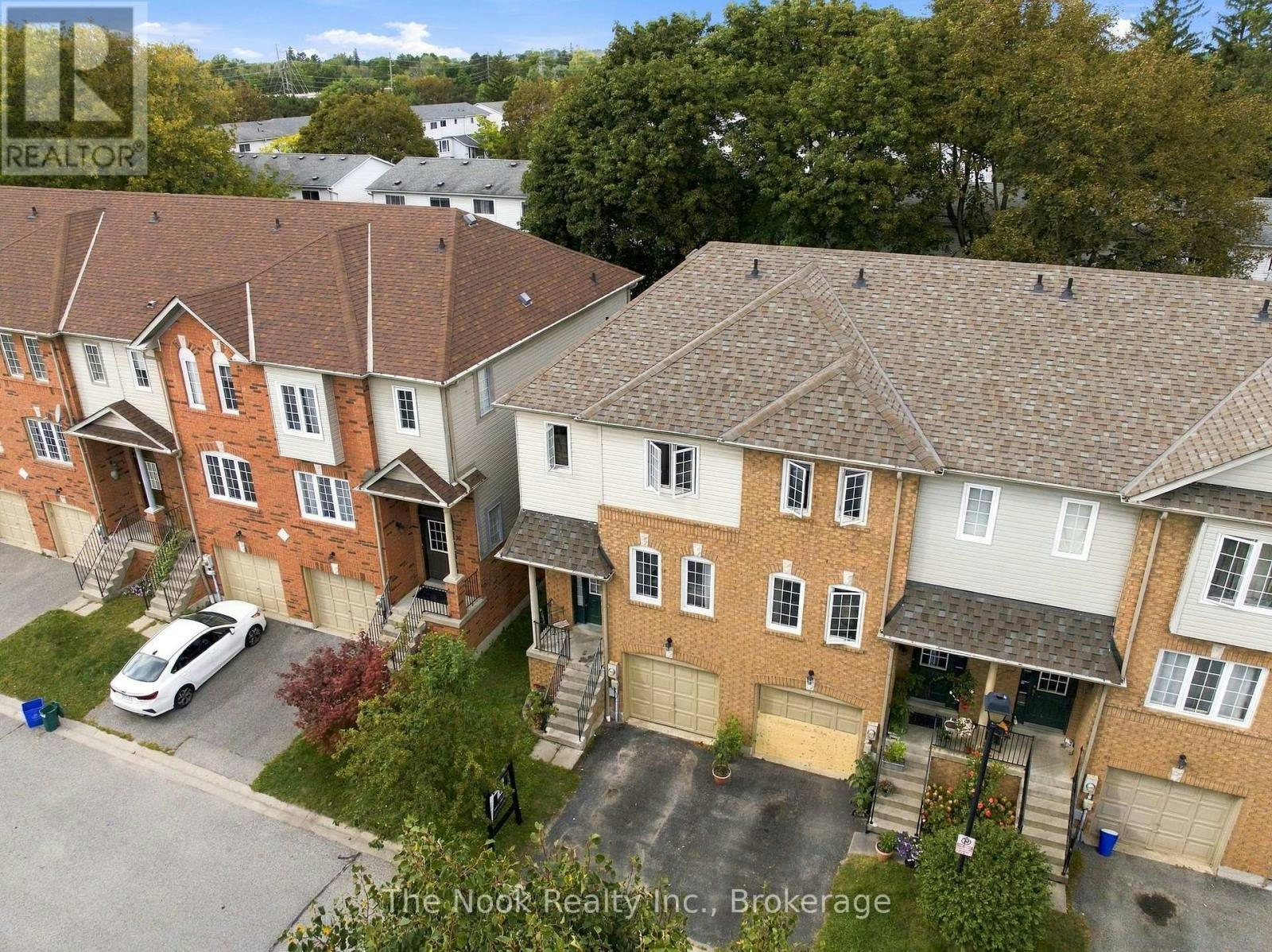33 Aspen Park Way, Whitby, ON, L1N 9M6