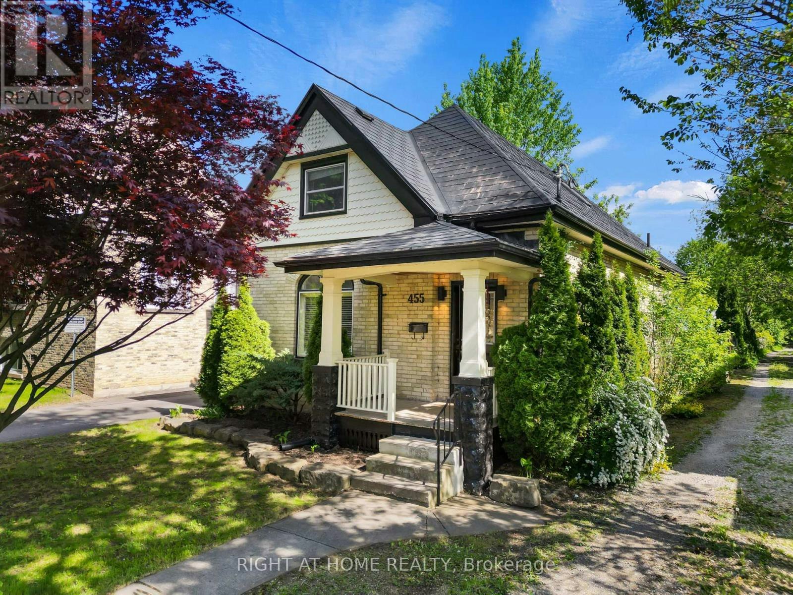 455 St James Street, London, ON, N5Y 3P2