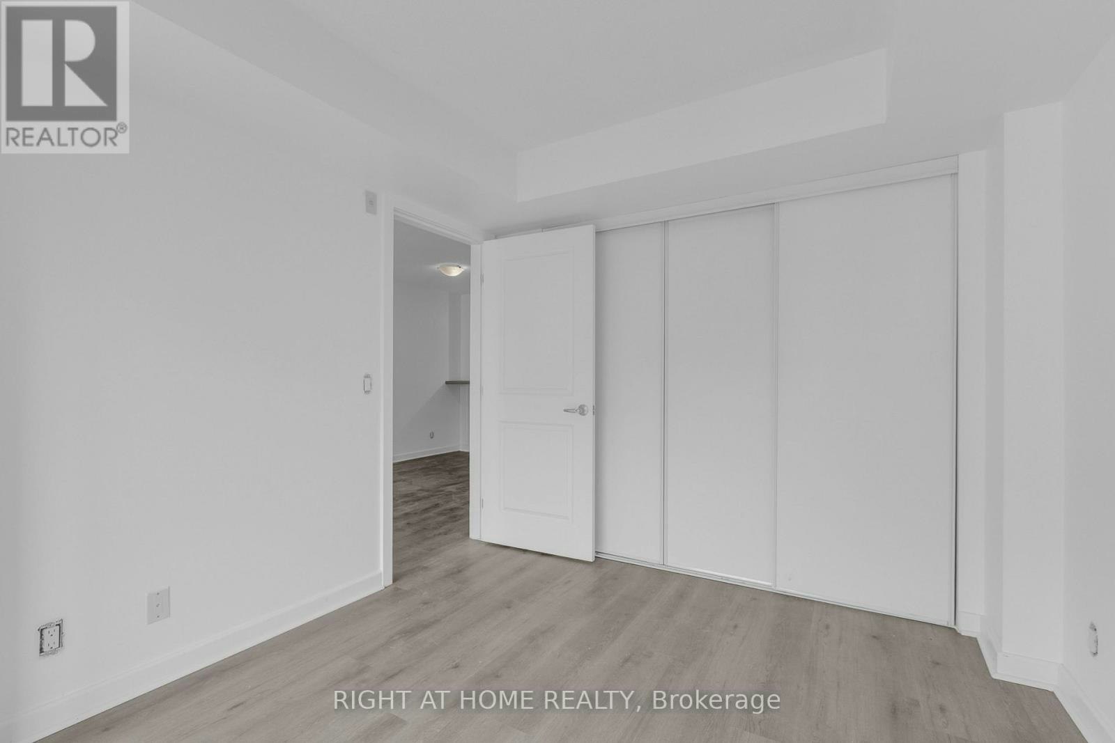 708-138 Somerset Street W, Ottawa, ON, K2P 0A3 - 25