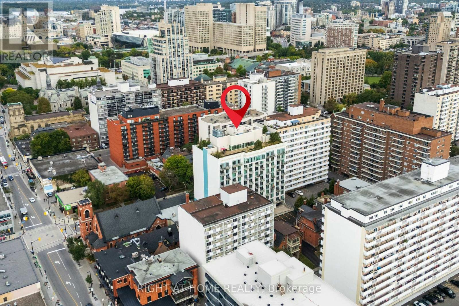 708-138 Somerset Street W, Ottawa, ON, K2P 0A3 - 2
