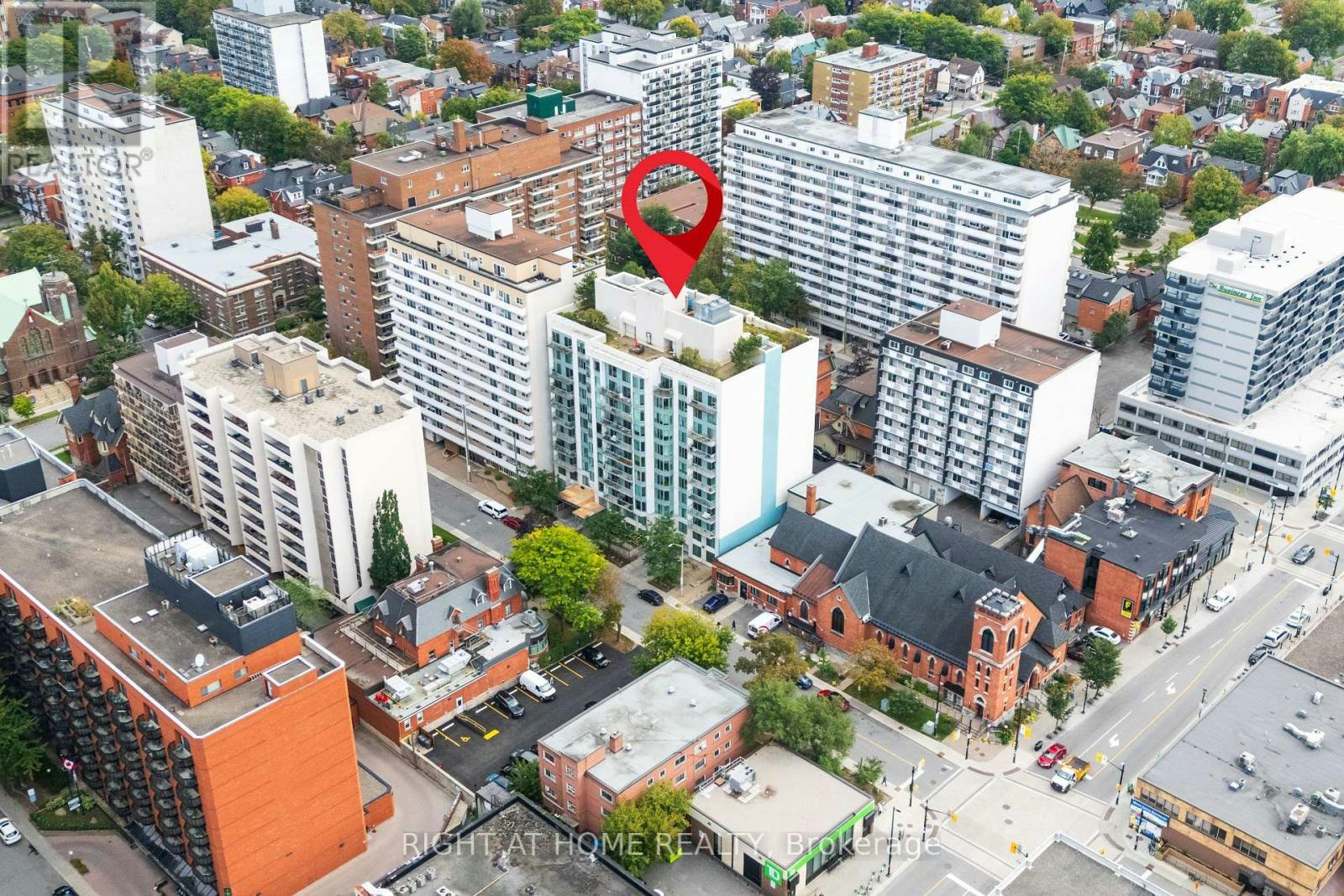 708-138 Somerset Street W, Ottawa, ON, K2P 0A3