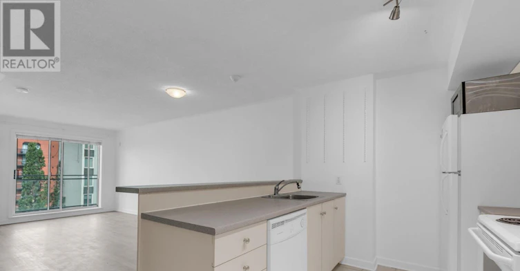 708-138 Somerset Street W, Ottawa, ON, K2P 0A3 - 10