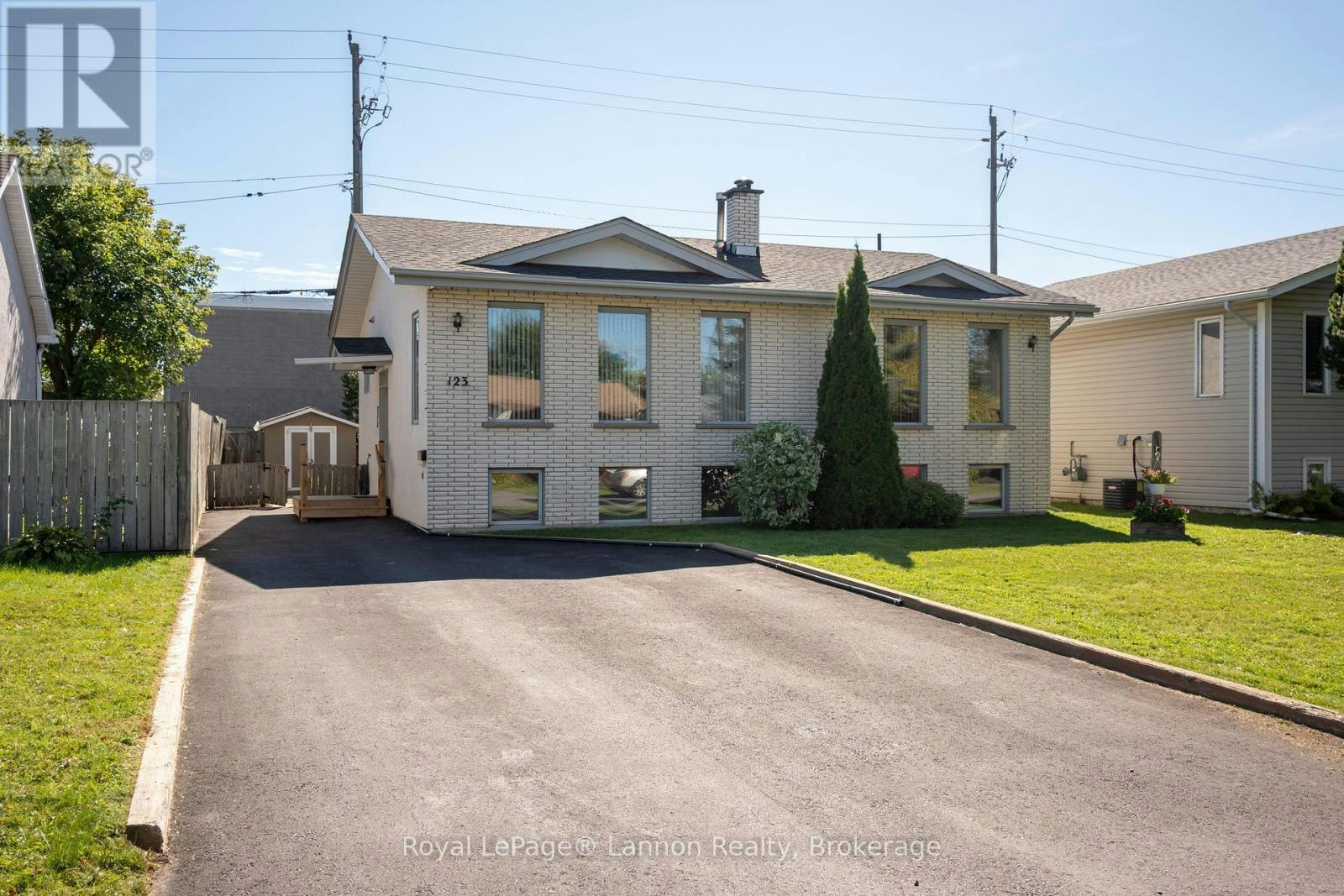 123 Parsons Avenue, Thunder Bay, ON, P7A 7B3