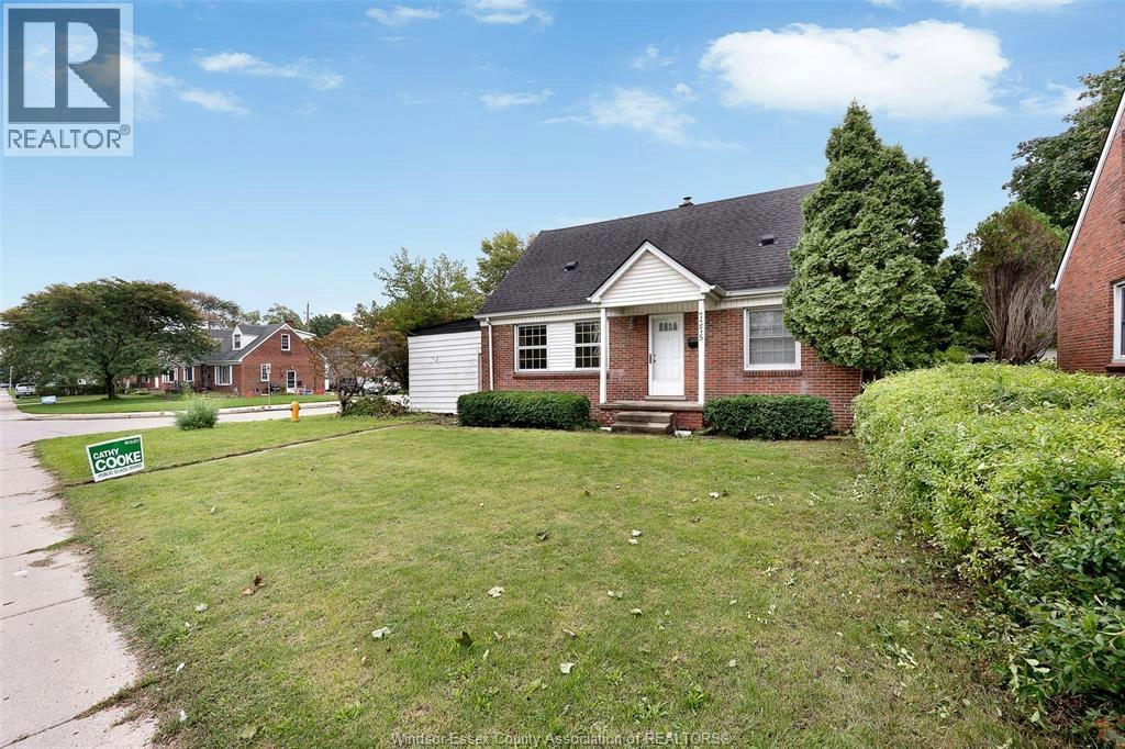 7275 Wyandotte, Windsor, ON, N8S 1R5