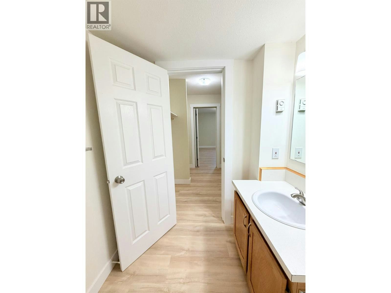 109-298 Yorkton Avenue, Penticton, BC, V2A 3V5 - 47