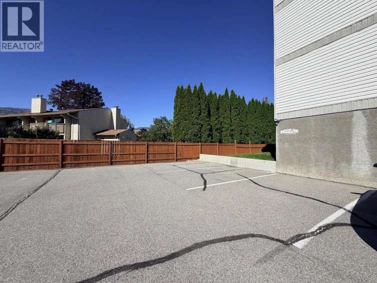 109-298 Yorkton Avenue, Penticton, BC, V2A 3V5 - 54